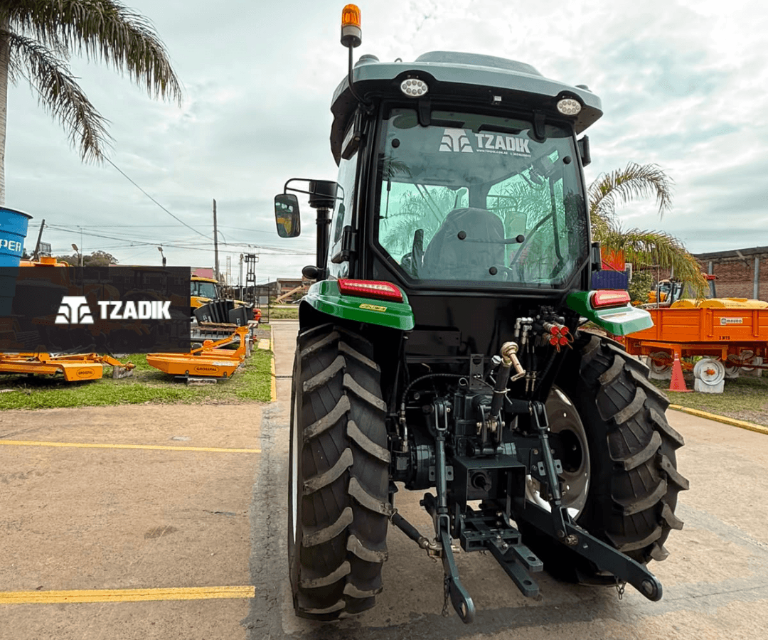 🚜 Tractor Chery RK754 4x4 de 80HP — Entrega Inmediata 10