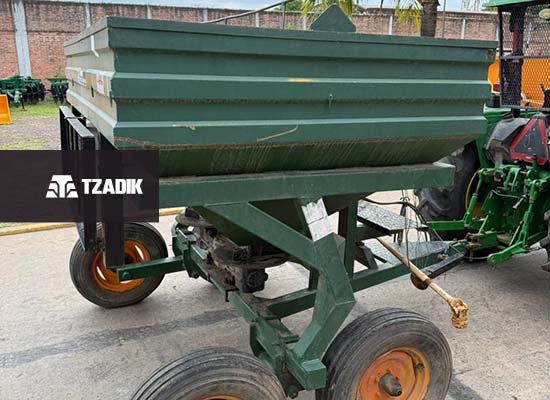 Fertilizadora Esparcidora USADA VICA AF | 3000lt | 25m 2