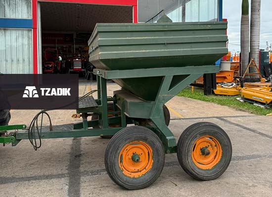 Fertilizadora Esparcidora USADA VICA AF | 3000lt | 25m 4