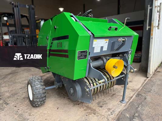 Mini Rotoenfardadora Chery 870 Enganche De 3 Puntos 2