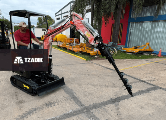 Miniexcavadora De 1T Motor 10Hp Orugas De Goma 7