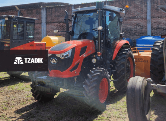 Tractor Hanomag Stark 800 con cabina 18