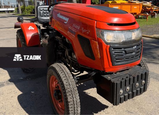 Tractor 🚜 usado Hanomag stark AGR2 4